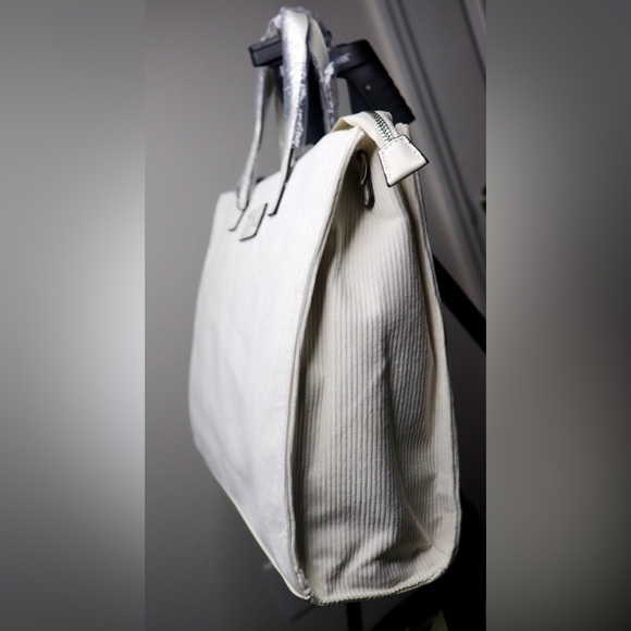 NWT London Fog Ivory Corduroy Tote Crossbody Strap - Picture 5 of 9